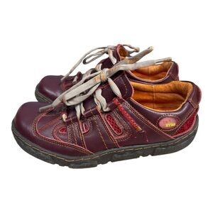 TMA Eyes Women’s Red Color Block Leather Walking Shoes - Size 37 EU / 7.5 US